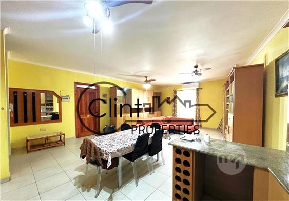 ATTARD THREE BEDROOM SPACIOUS APARTMENT, Attard