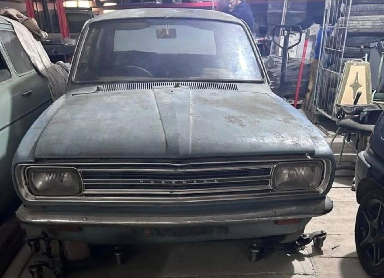 Classic vauxhall Viva SL | Maltapark