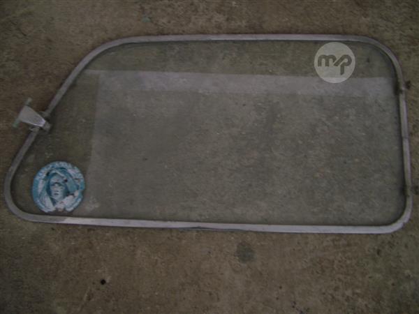 Classic Mini rear left quarter window | Maltapark