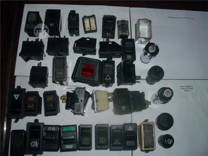 SWITCHES+LIGHTERS Maltapark