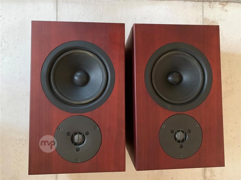 LINN TUKAN LOUDSPEAKER 2 PAIRS ON STANDS Maltapark