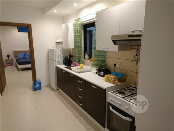 CAT FRIENDLY MODERN ONE DOUBLE BEDROOM MAISONETTE - SANTA MARIA ESTATE - View 2