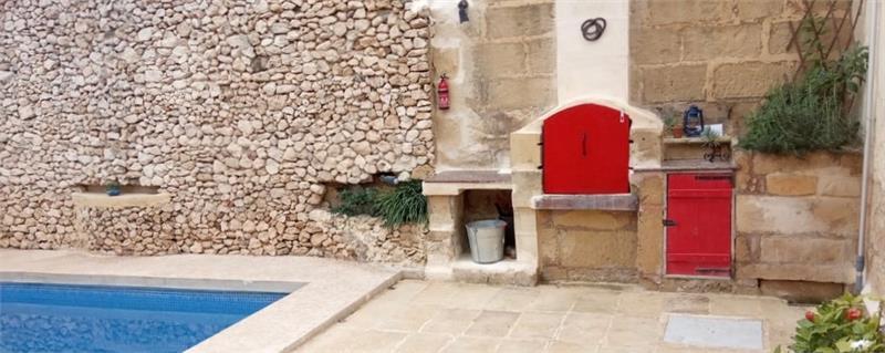 Holiday Farmhouse with Pool in Gozo - short let | Maltapark