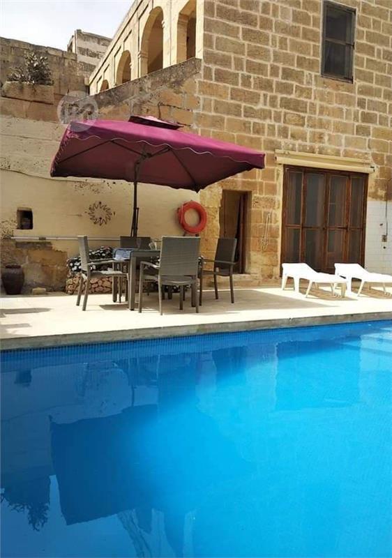 Holiday Farmhouse with Pool in Gozo - short let | Maltapark