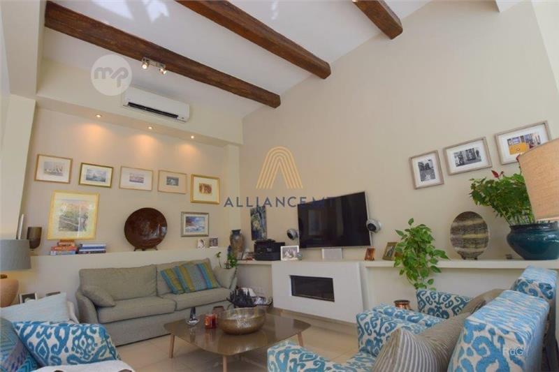 Balzan Townhouse + POOL For Sale Maltapark