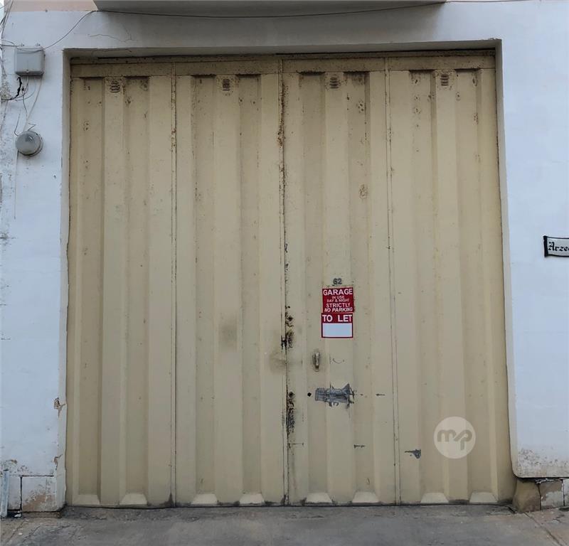 LARGE GARAGE FOR LONG LET ZURRIEQ OVER 2,000 SQ FT. Maltapark