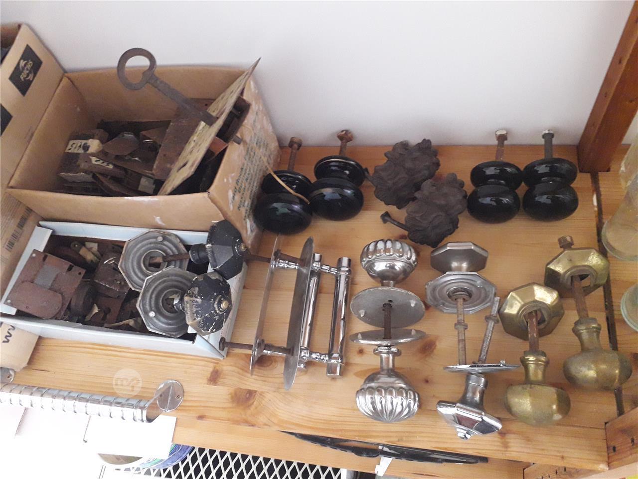 Antique knobs Maltapark