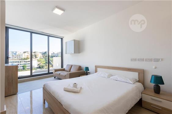 BARGAIN!! MODERN ONE BEDROOM APARTMENT - ST. JULIANS, San Giljan