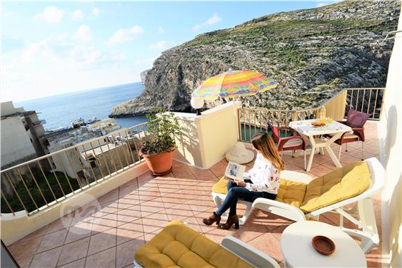 short let holiday break accomodation in gozo (winter deals 100 for 2 nights) for 2 people