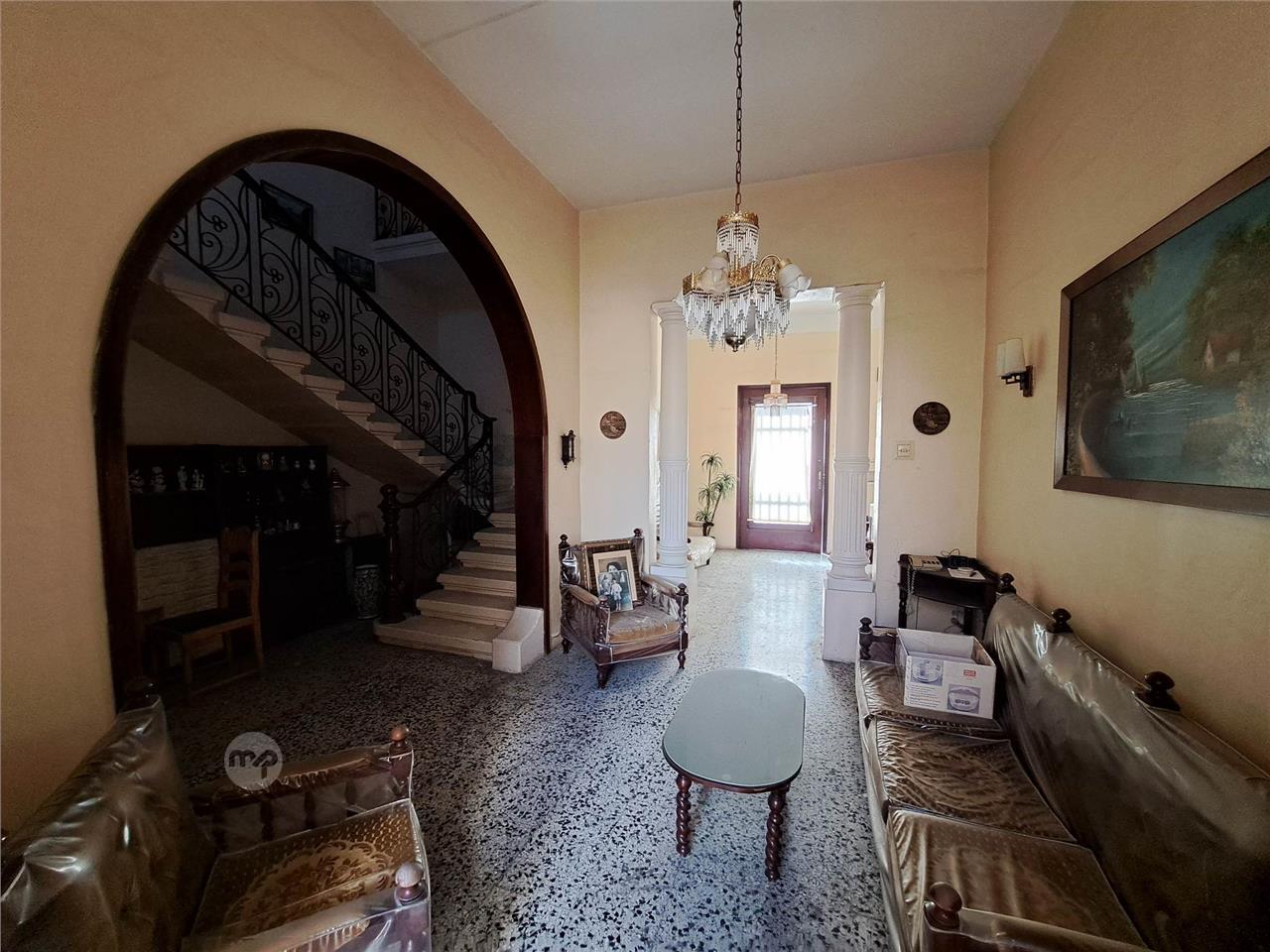 Qormi Large Townhouse with Garden and Garage Maltapark