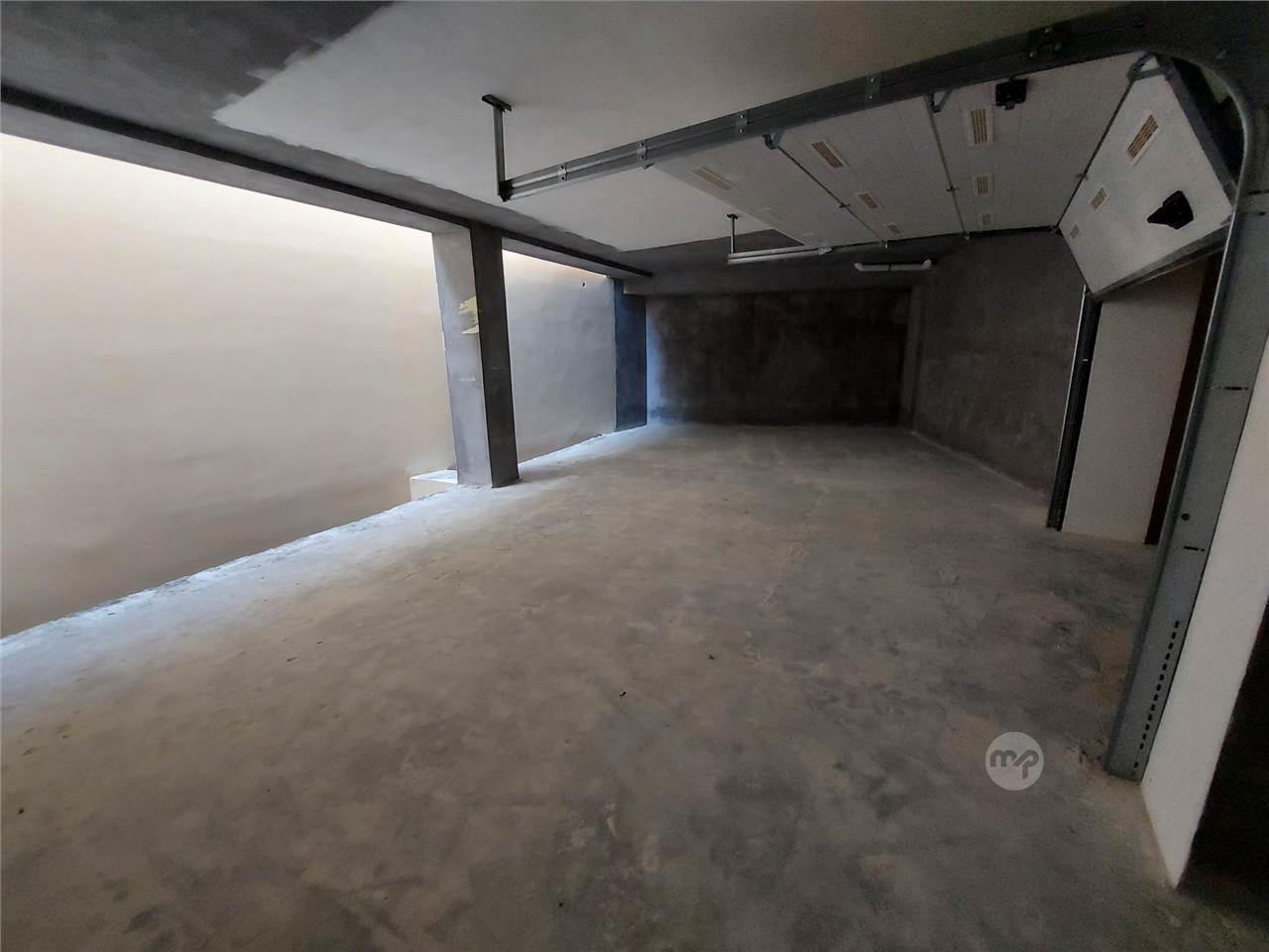 For sale 2 large garages in Ghajnsielem Gozo Maltapark