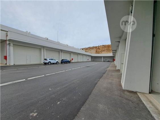 ZEBBIEH Warhouses For rent - View 5