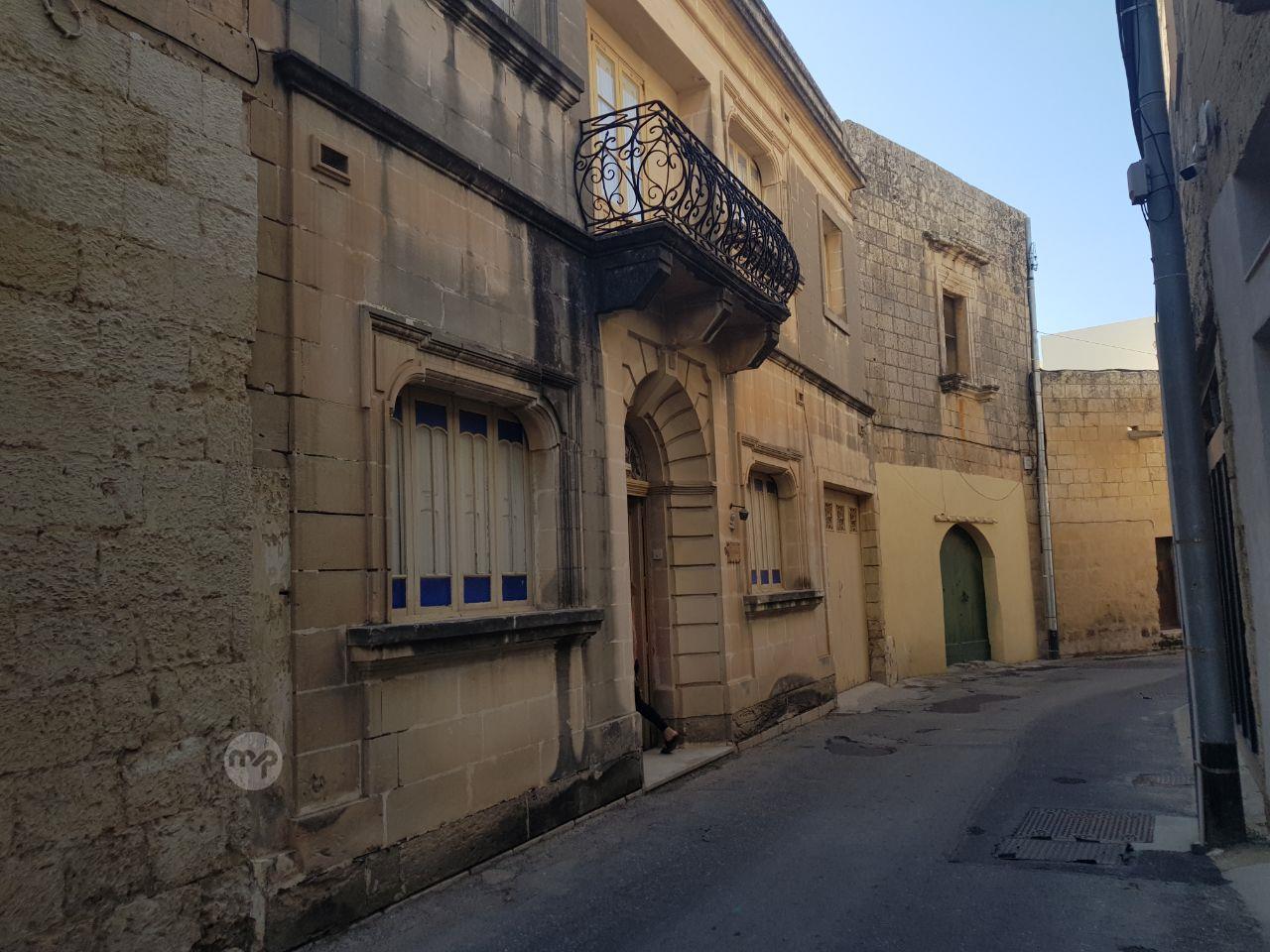 House of character (HOC) in Zebbug (Malta) DIRECT FROM OWNER Maltapark