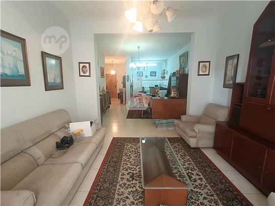 MSIDA - 3 BEDROOM APARTMENT + TERRACE - CALL RITA +356 77127772, Msida