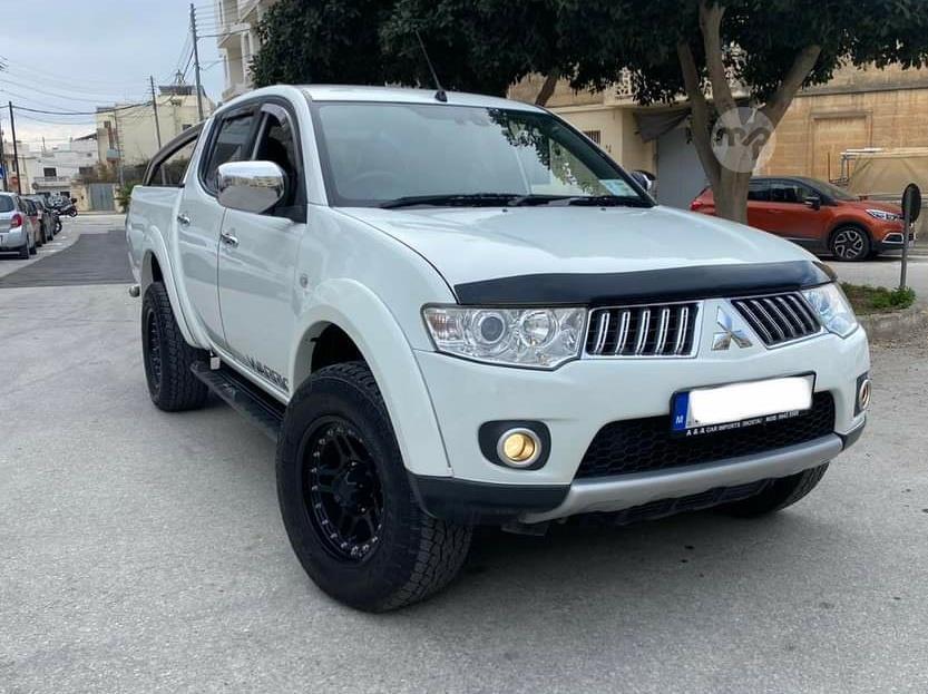 🪟 Luneta Lateral Trasera Derecha Para Mitsubishi L200 Warrior K74 – Pieza Usada De Origen