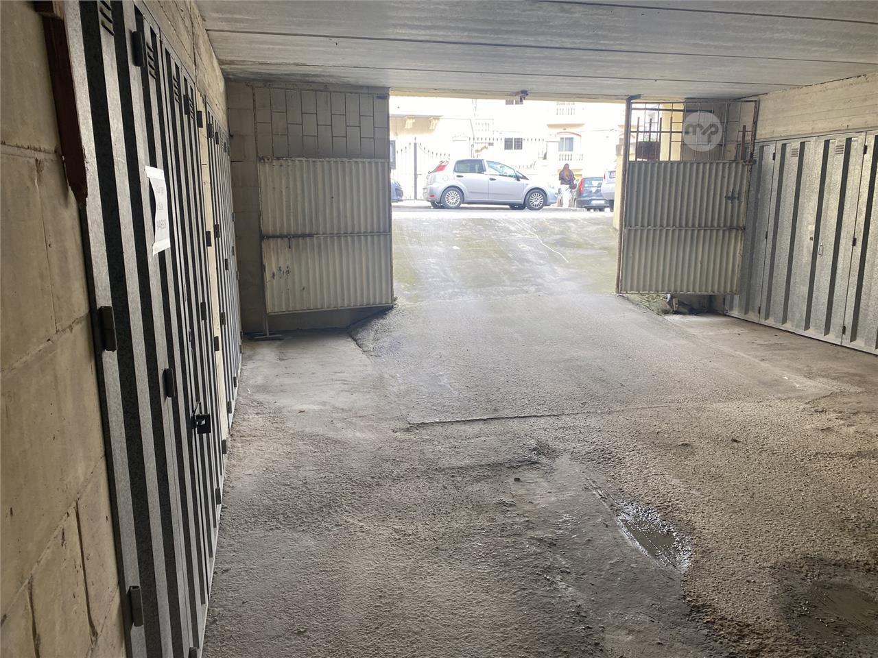 1 Car Garage Maltapark