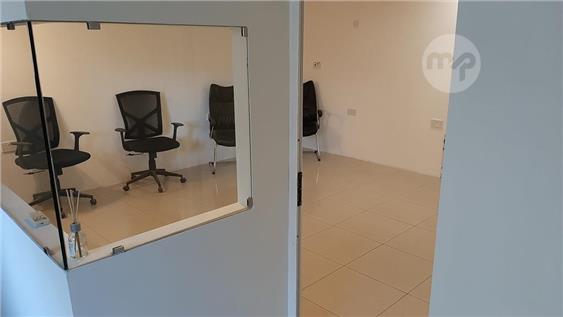 OFFICE / SHOP TO LET IN SWIEQI - View 4