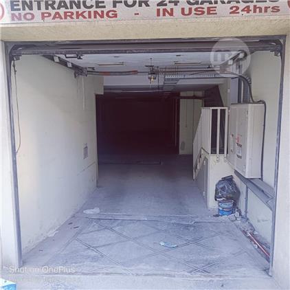 Garage Qawra, Qawra