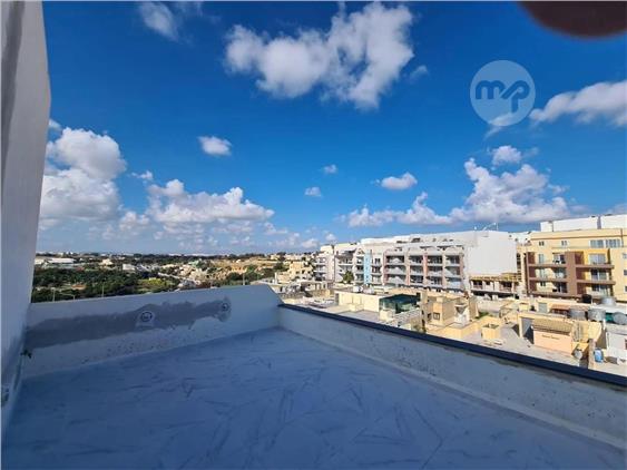 M Scala Modern & Airconditioned Penthouse To Let, Marsascala