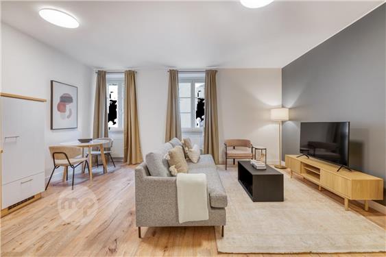 Charming 1-Bedroom Apartment Near Spinola Bay, San Giljan