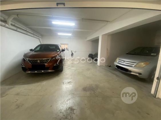 Qawra Semi Basement 4 car garage., Qawra