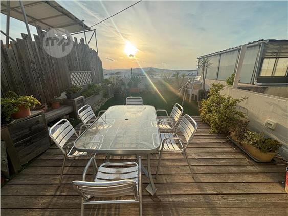 Maisonette, Mosta