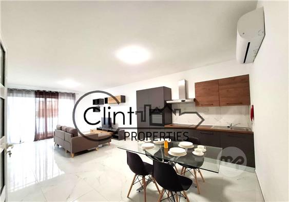 ZURRIEQ TWO DOUBLE BEDROOM + STUDY APARTMENT, Zurrieq