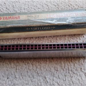 ORIGINAL BOXED VGC YAMAHA No 24 VIRTUOSO HARMONICA NIPPON GAKI